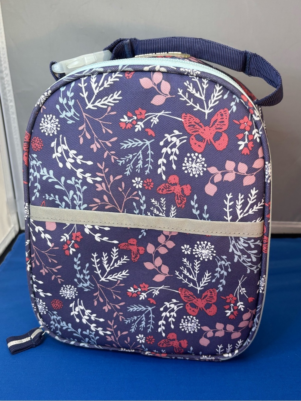 Garnet Hill kids insulated soft side lunchbox